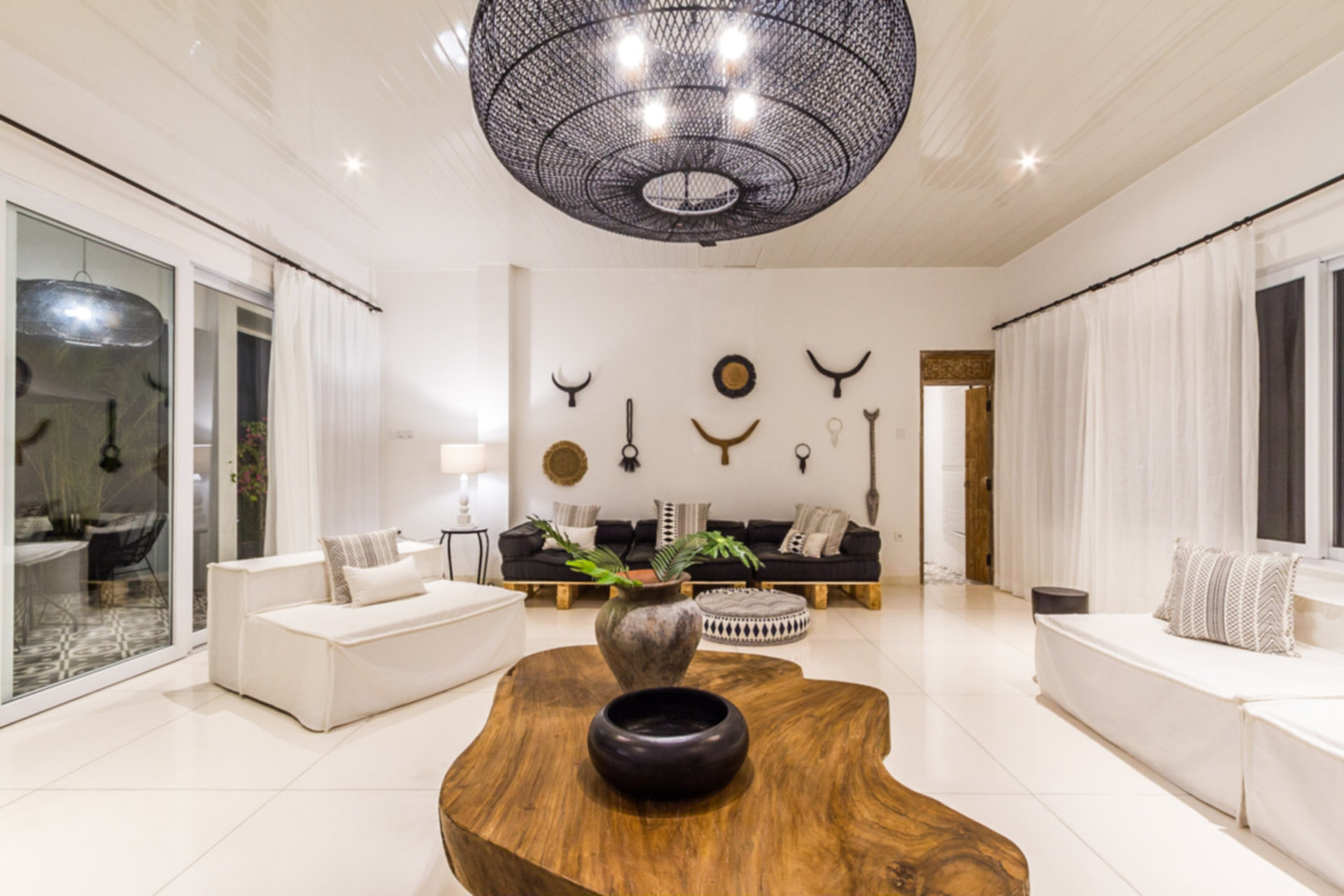 Imagine Your Family Renting a Luxury 5 Bedroom Holiday Villa with Stunning Ocean Views, Bali Villa 2114