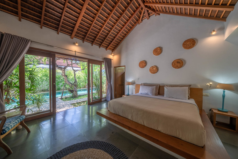 Luxury 4-Bedroom Getaway Near Double Six Beach, Bali Villa 2116