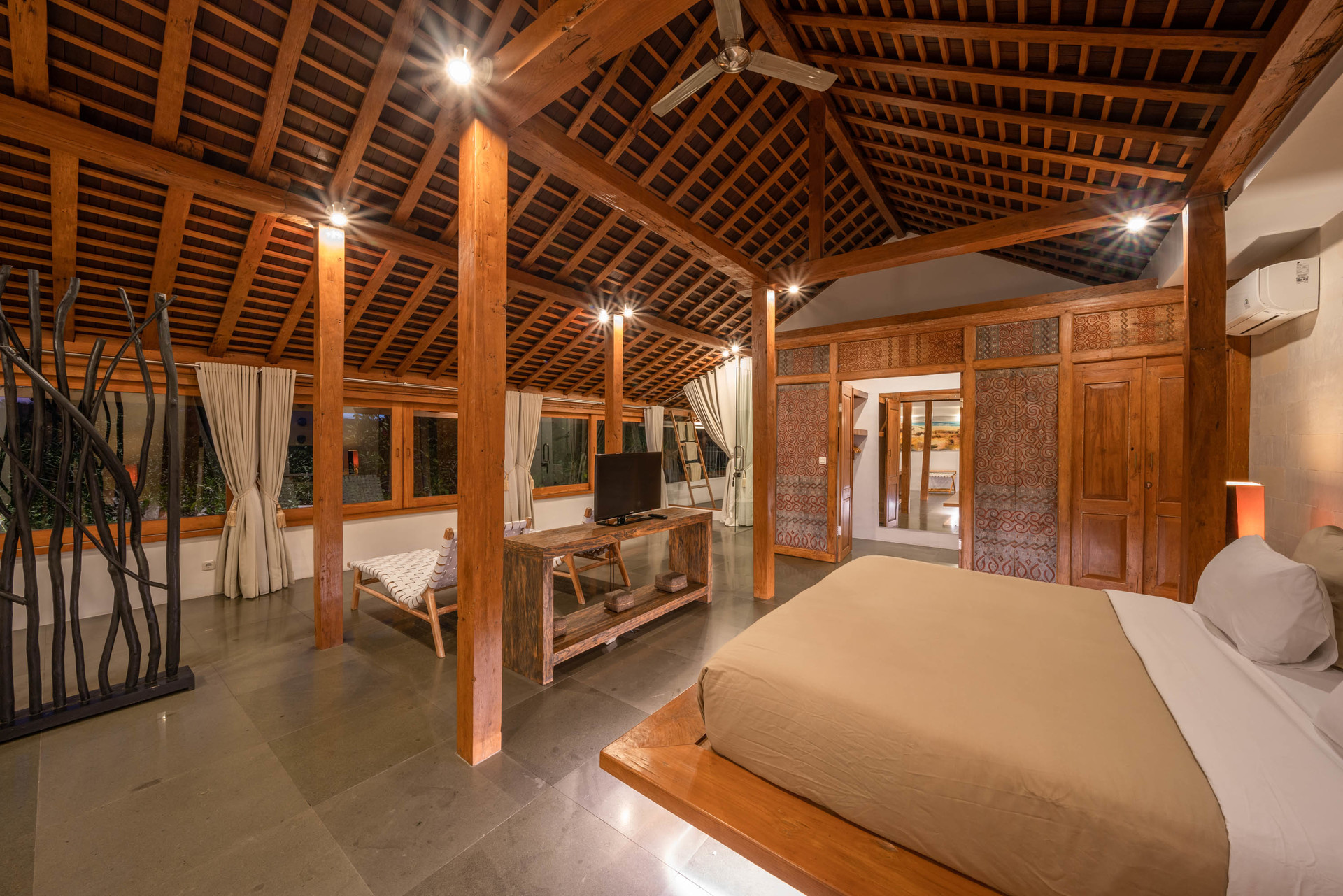Luxury 4-Bedroom Getaway Near Double Six Beach, Bali Villa 2116