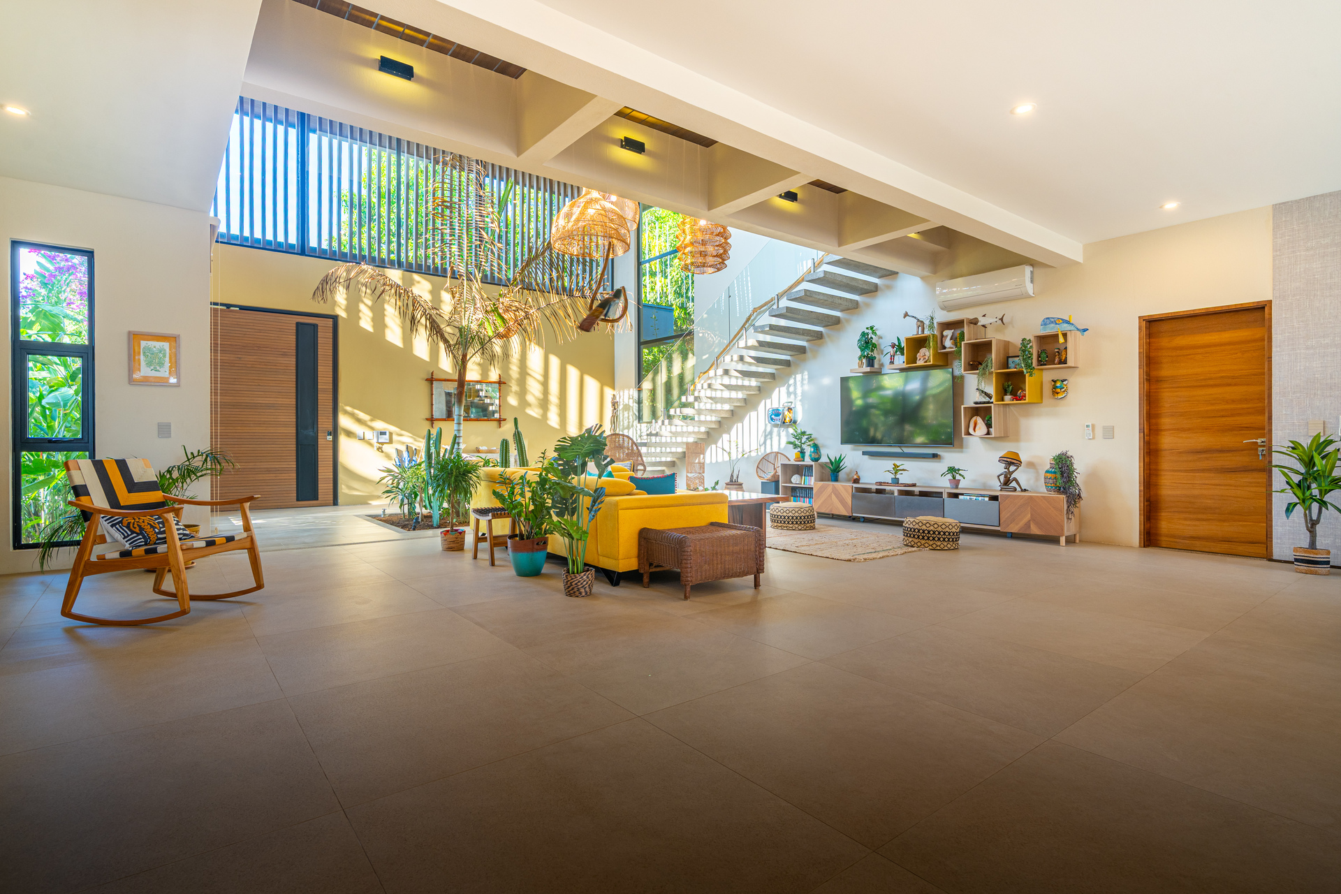 5 Star Villa Assinie – Sophisticated Beachfront Luxury