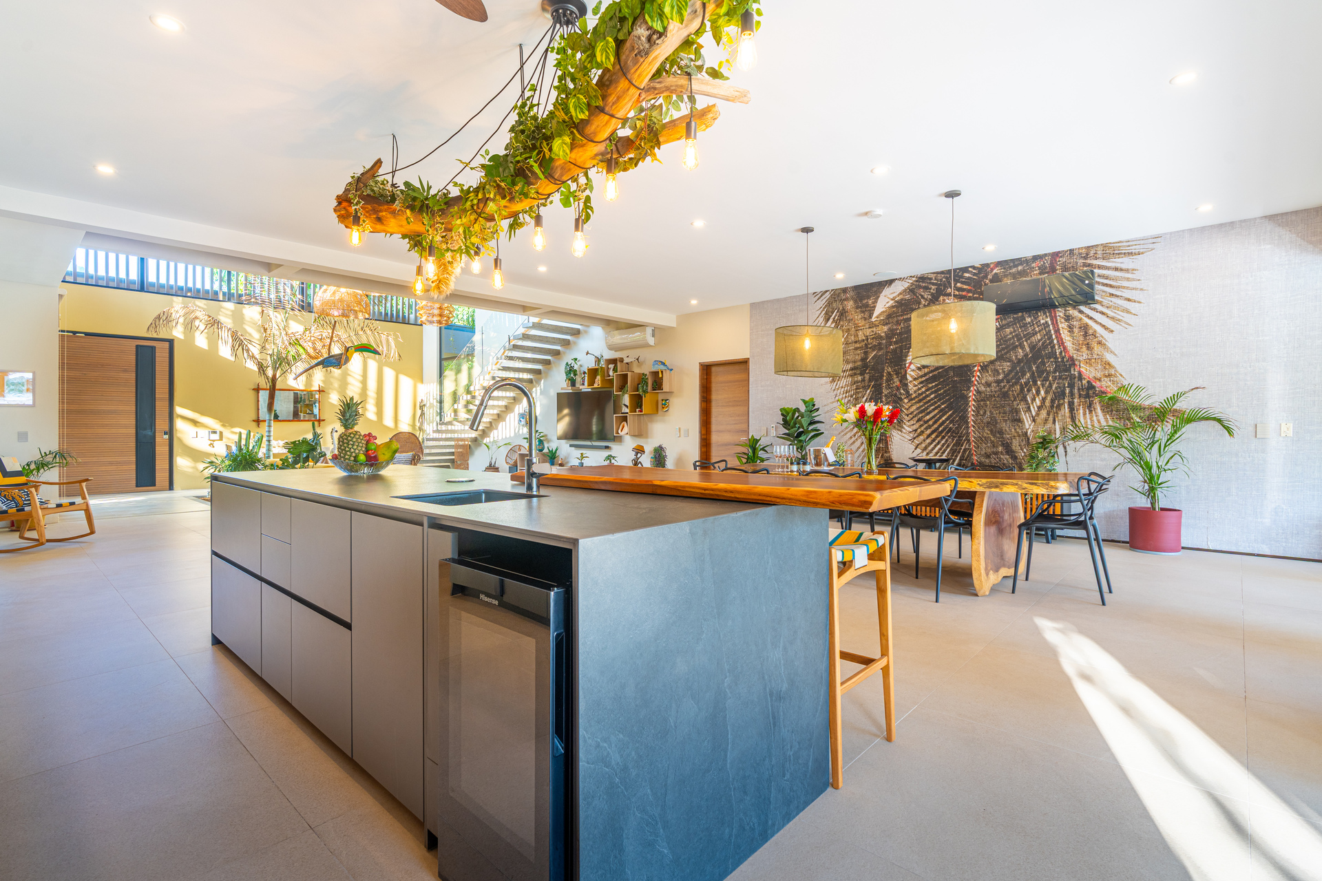 5 Star Villa Assinie – Sophisticated Beachfront Luxury