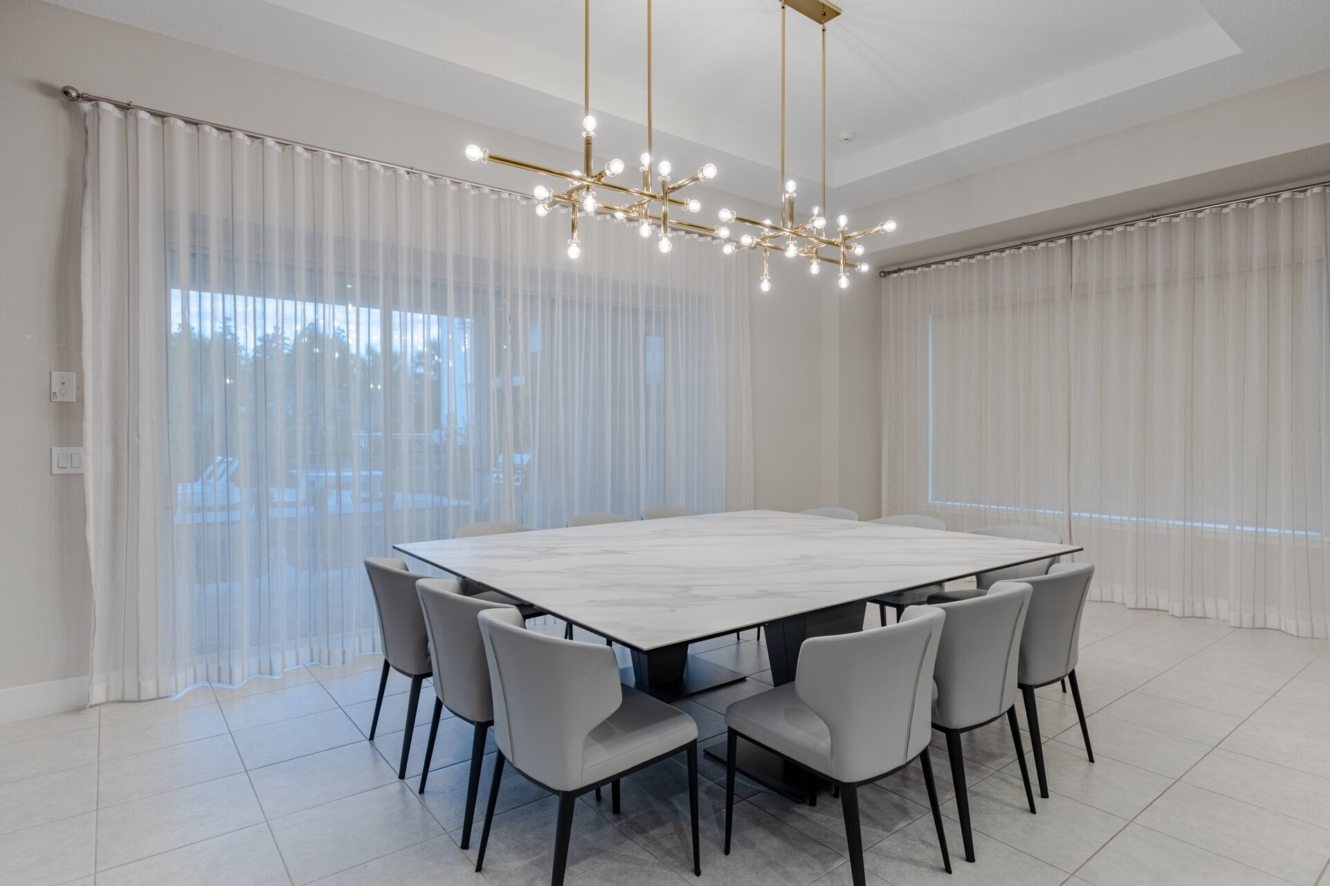 5 Star Villa Aurelius – A Golden Grand Residence