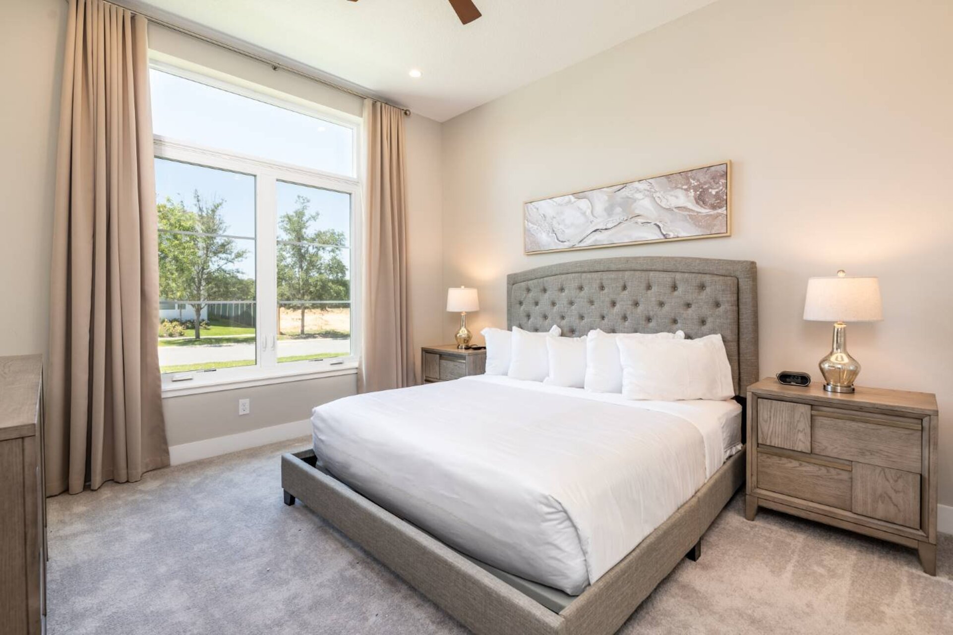 5 Star Villa Aurelius – A Golden Grand Residence