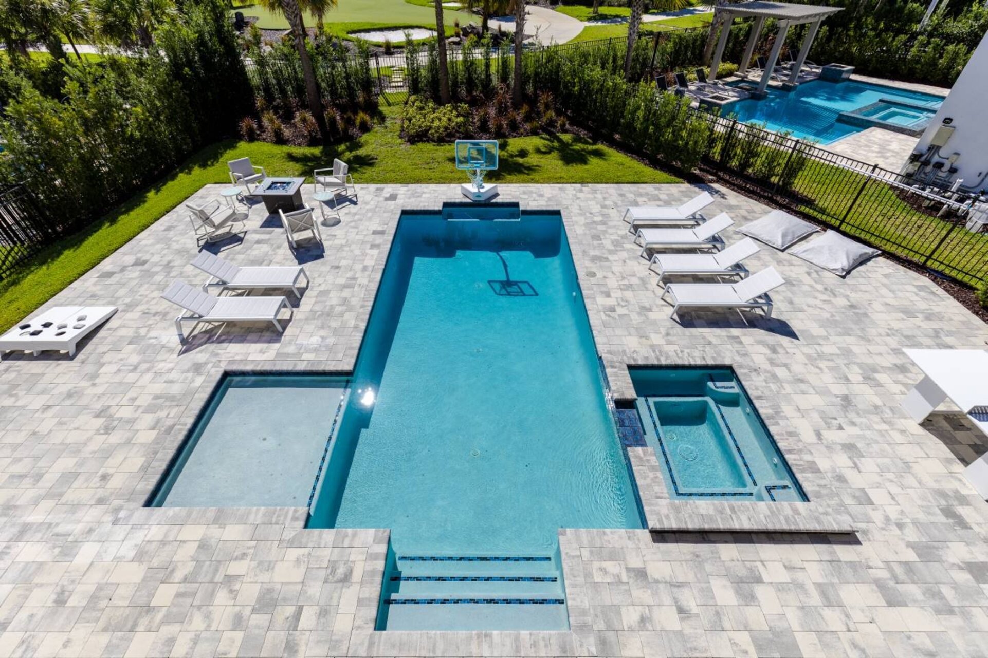 5 Star Villa Aurelius – A Golden Grand Residence