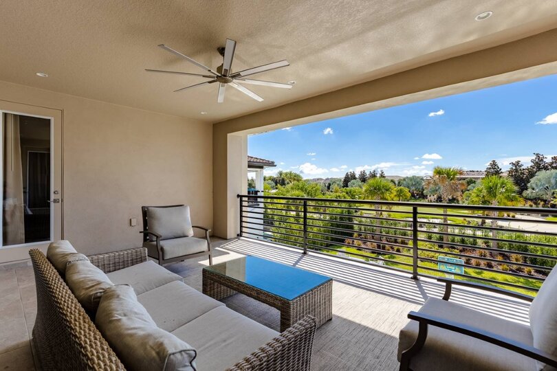 5 Star Villa Aurelius – A Golden Grand Residence