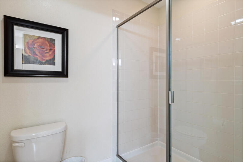 Jack N Jill Bathroom 4 Shower