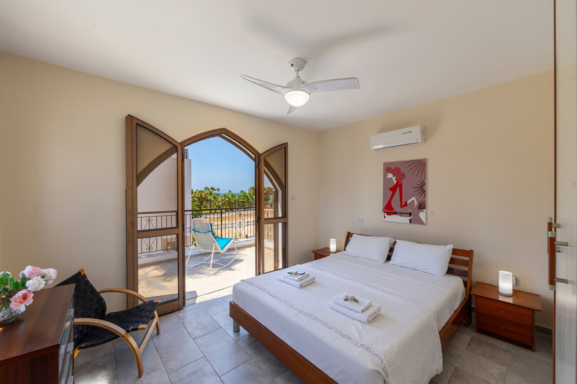 Luxury 4BR Beach Villa Rental, Famagusta Villa 1022