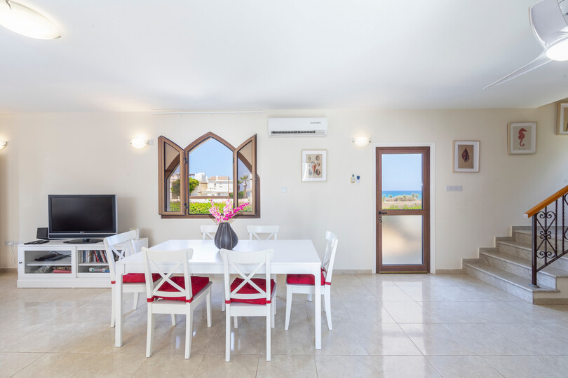 Luxury 4BR Beach Villa Rental, Famagusta Villa 1022