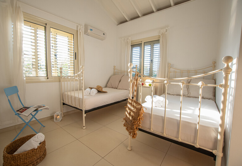 Your 5 Star Beach Villa, Famagusta Villa 1025