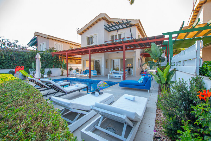 Your 5 Star Beach Villa, Famagusta Villa 1025