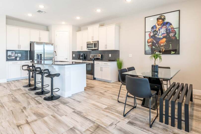 Perfect 4 Bedroom Villa on Encore Resort at Reunion, Orlando Villa 5739