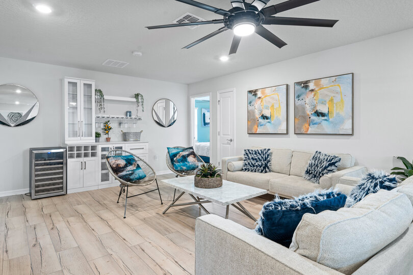 Luxury Contemporary Style Villa on Windsor Island Resort , Orlando Villa 5810