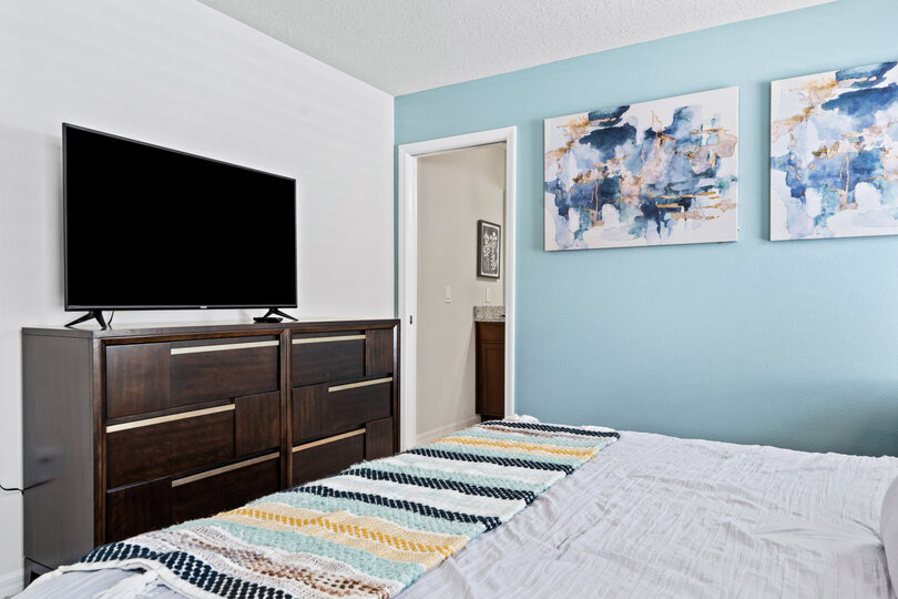 Luxury Contemporary Style Villa on Windsor Island Resort , Orlando Villa 5810