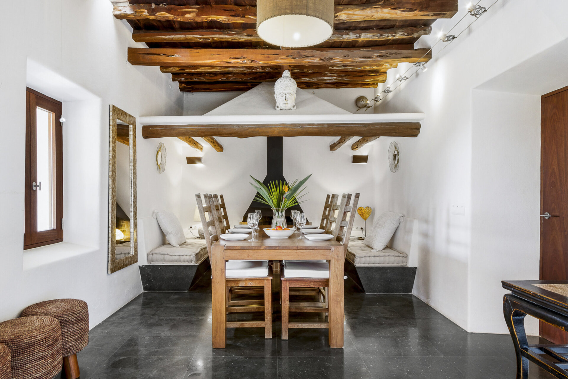 5 Star Villa Cel Blau – Luxurious Rural Hideaway