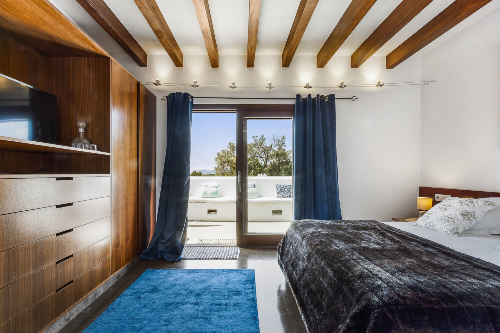 5 Star Villa Cel Blau – Luxurious Rural Hideaway