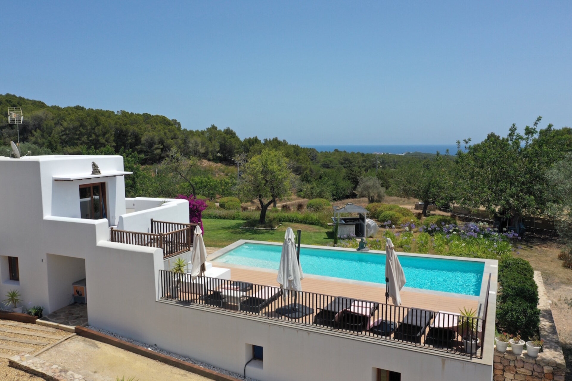 5 Star Villa Cel Blau – Luxurious Rural Hideaway