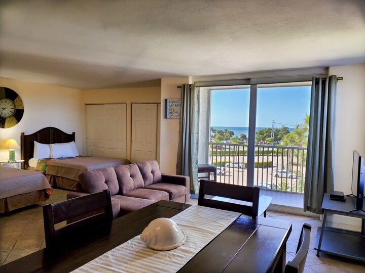 5 Star Condo in one of the most Prestigious Areas in Bonita Beach, Florida Condo 5955