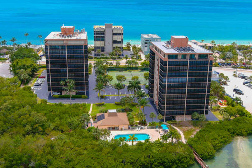 Exclusive Condo on Prestigious Resorts, Florida Condo 5951