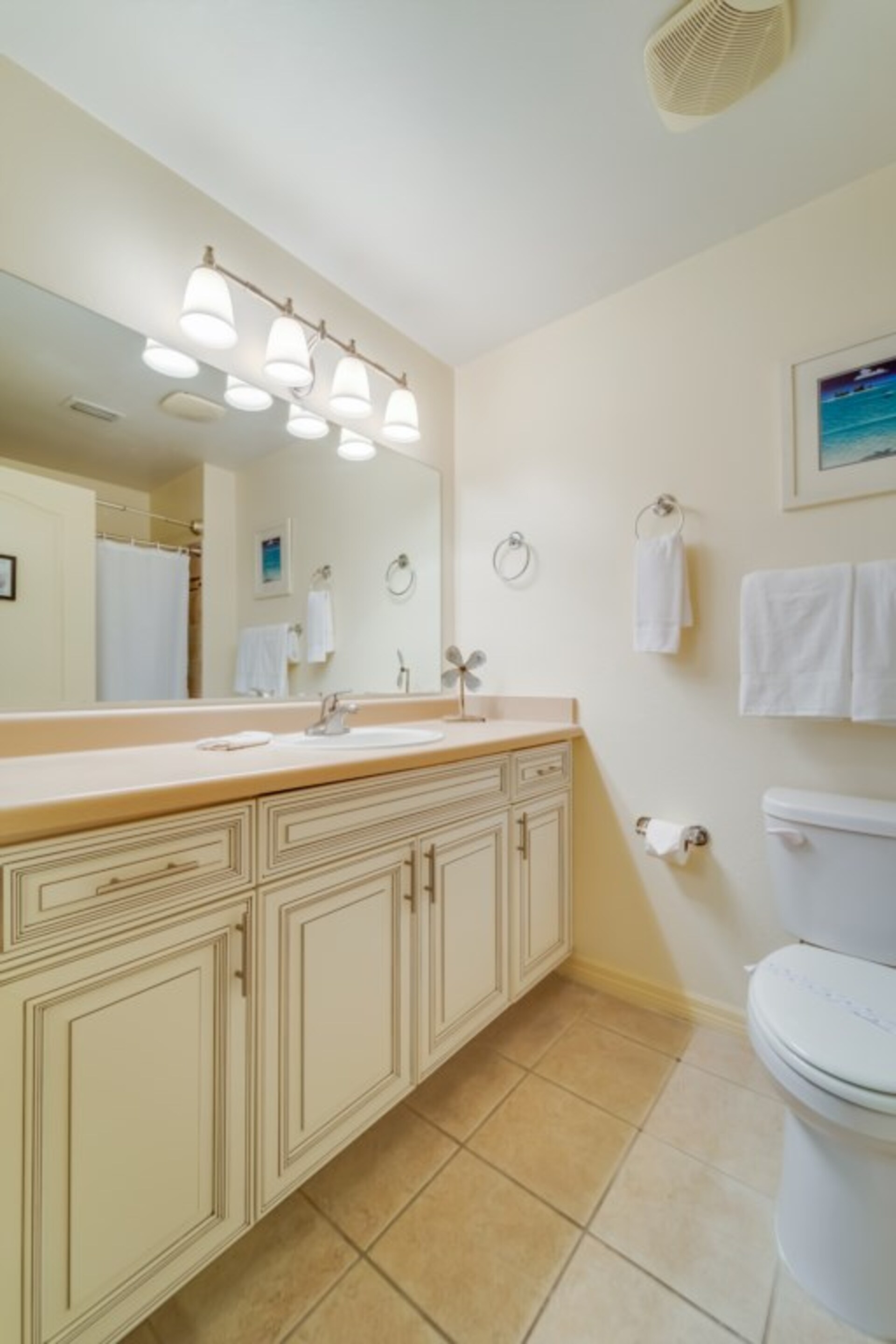 5 Star Condo in one of the most Prestigious Areas in Runaway Beach Club, Florida Condo 5983