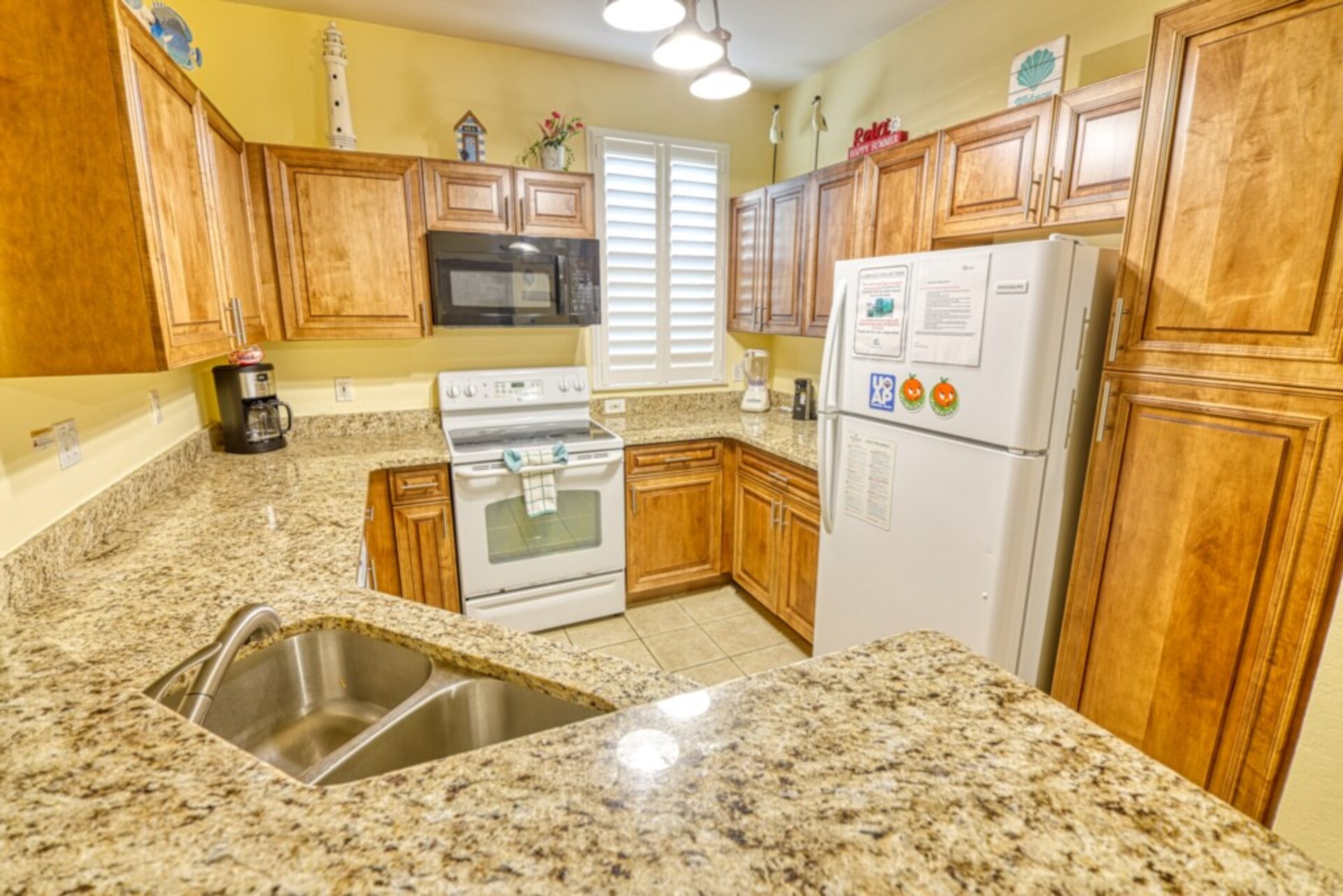 5 Star Condo in one of the most Prestigious Areas in Runaway Beach Club, Florida Condo 5983