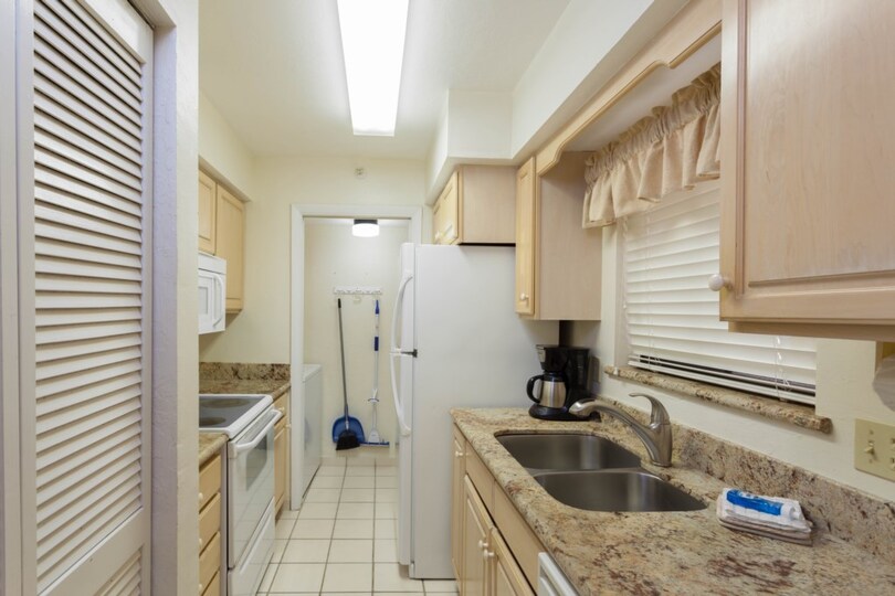 Exclusive Condo in One of  most Prestigious Resorts, Santa Maria Harbor Resort, Florida Condo 5956