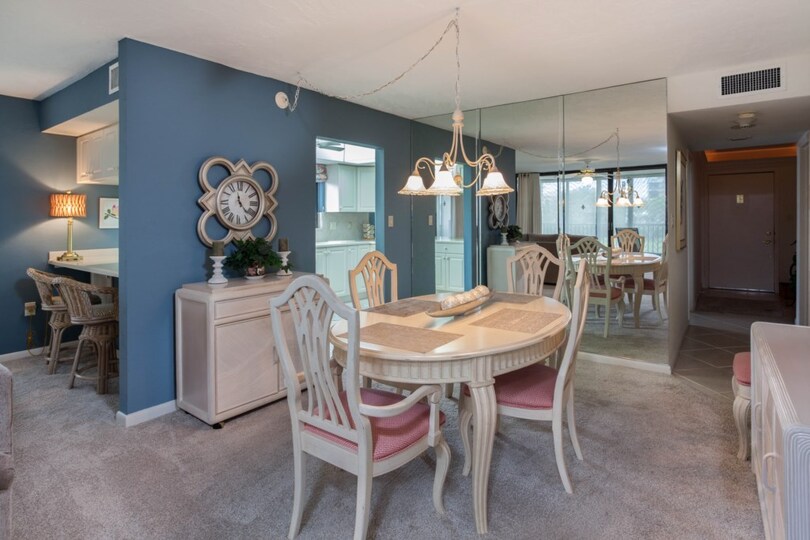 Exclusive Holiday Condo on Sea Isles, minutes from Disney, Florida Condo 5952