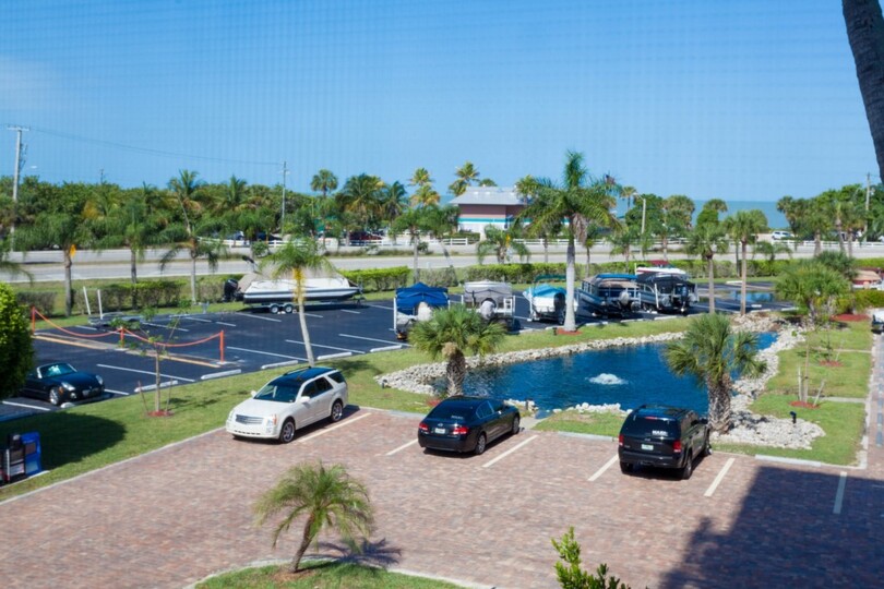 Exclusive Holiday Condo on Bonita Beach, minutes from Disney, Florida Condo 5927
