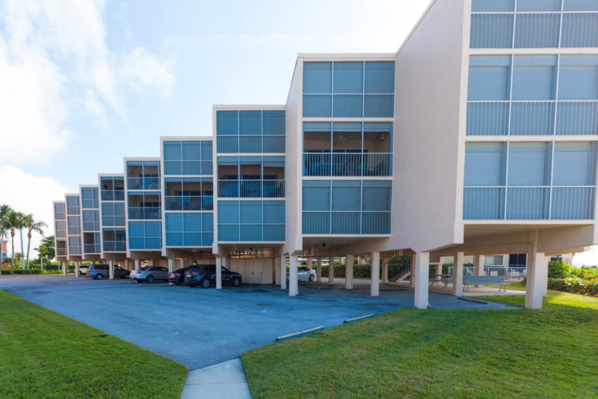 Exclusive Holiday Condo on Dolphin Way, Florida Condo 5961