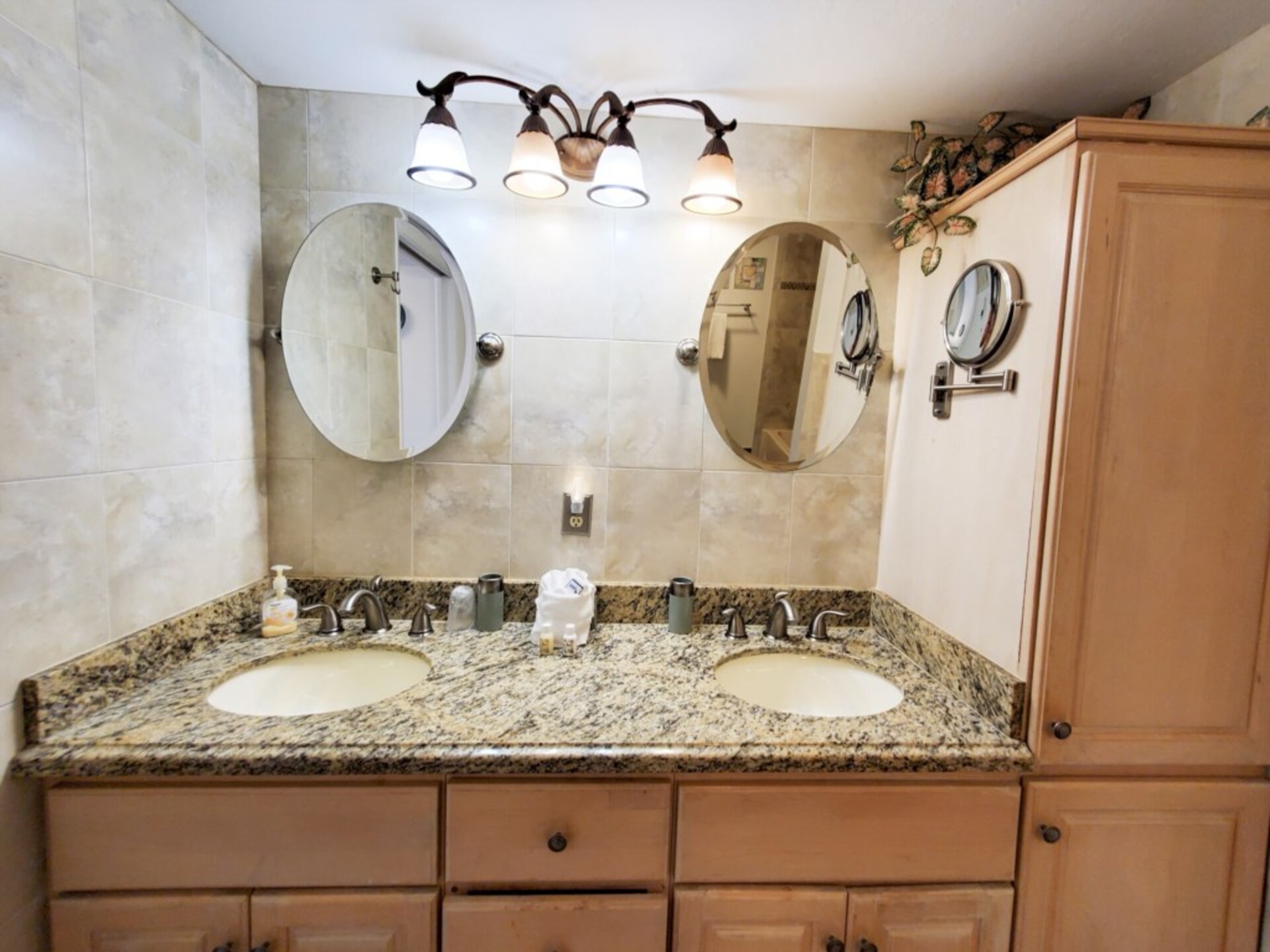 Exclusive Condo in One of most Prestigious Resorts, Santa Maria Harbor Resort, Florida Condo 5929