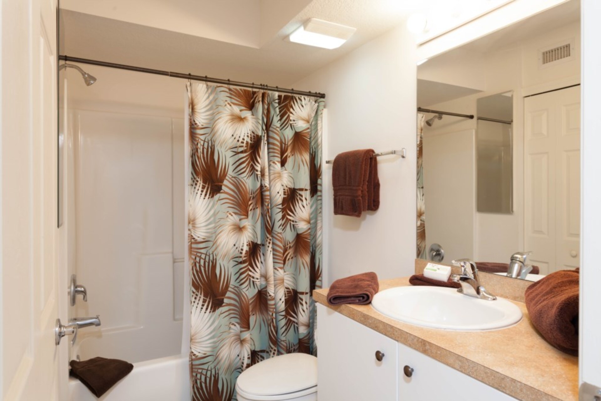The Ultimate 2 Bedroom Condo on Bonita Fairways, Florida Condo 5975