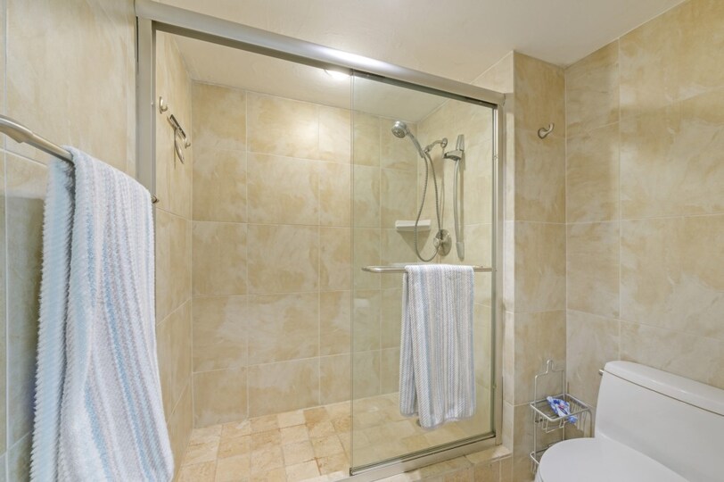 The Ultimate 2 Bedroom Condo on Sea Isles, Florida Condo 5936