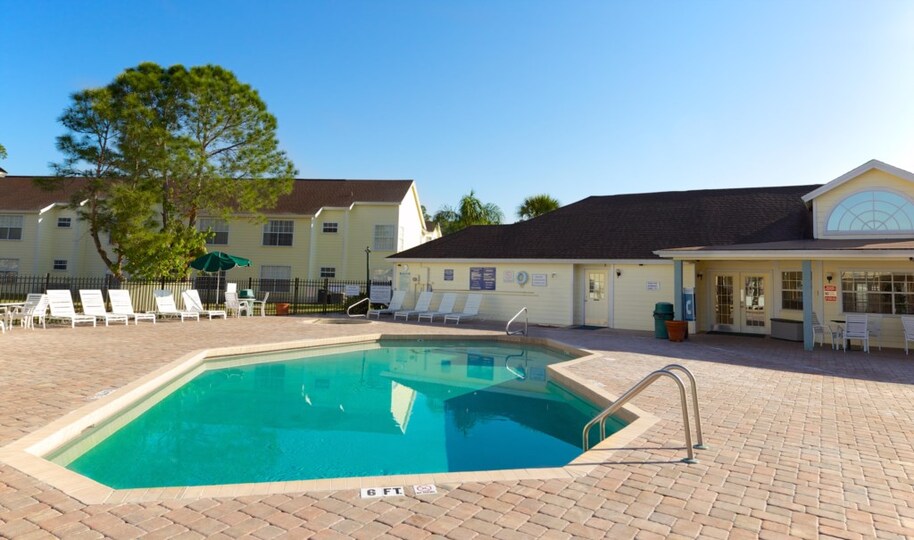 The Ultimate 3 Bedroom Condo on Laguna Bay, Florida Condo 6007