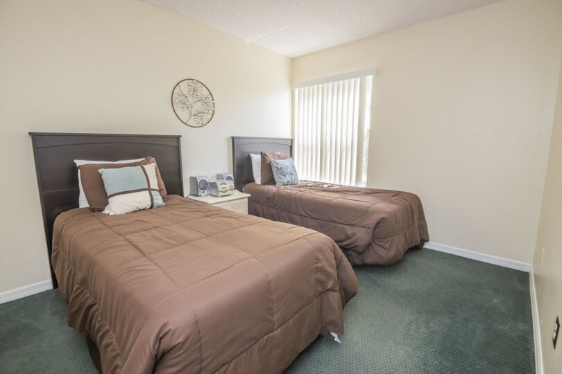 Luxury Contemporary Style Condo on Royal Palm Bay, Florida Condo 6012