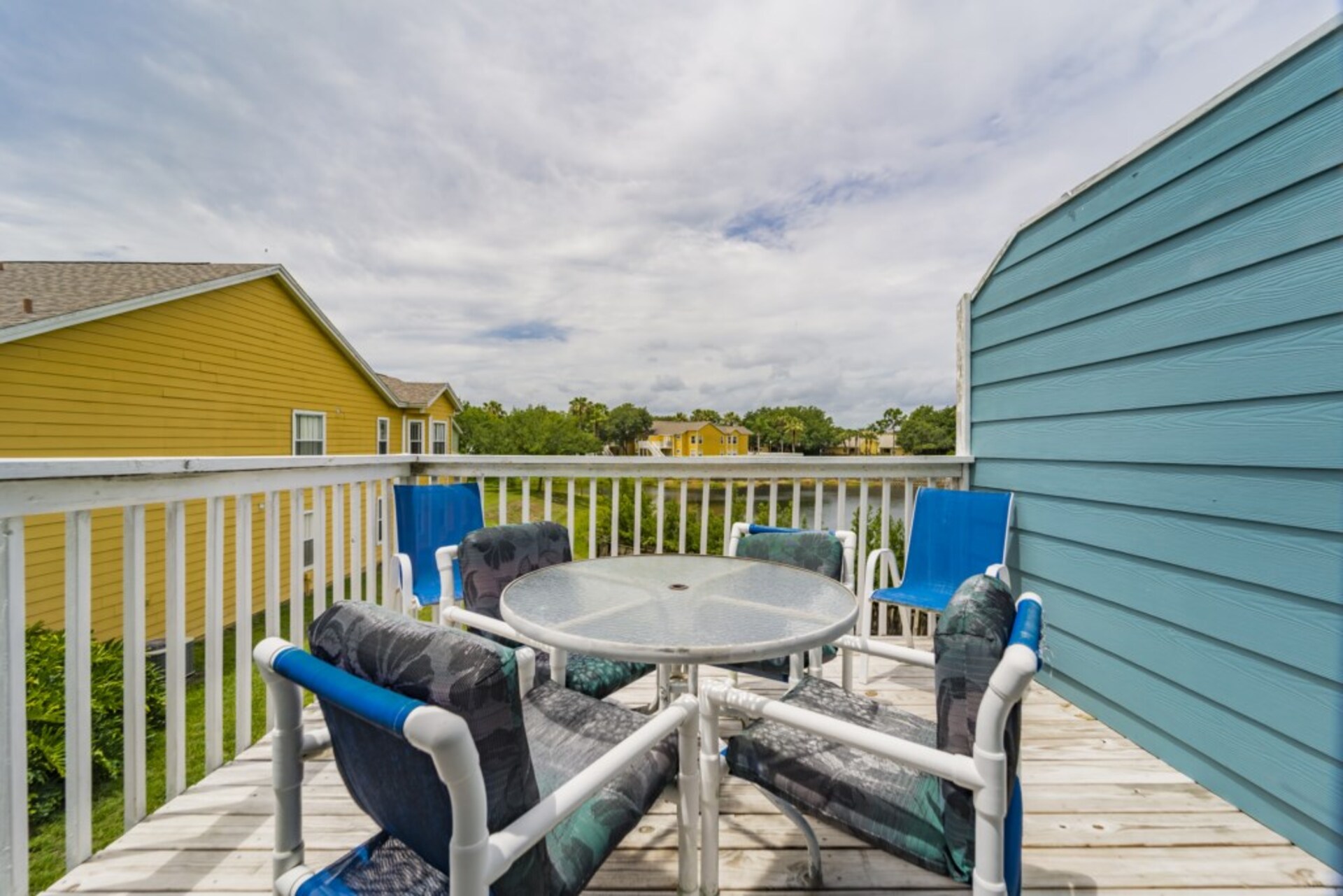 Luxury Contemporary Style Condo on Villas at Island Club, Florida Condo 6016