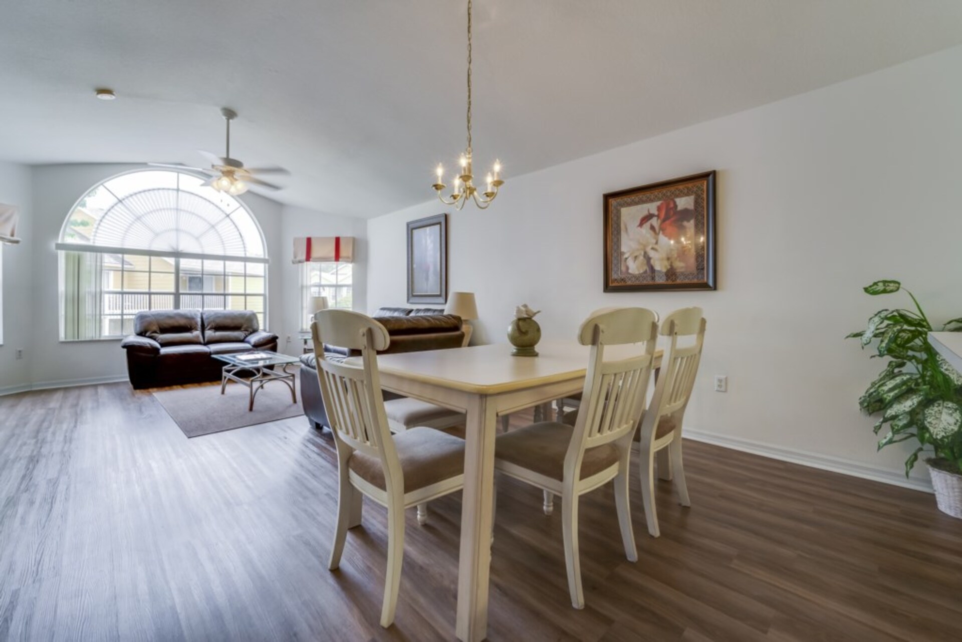 Luxury Contemporary Style Condo on Villas at Island Club, Florida Condo 6016