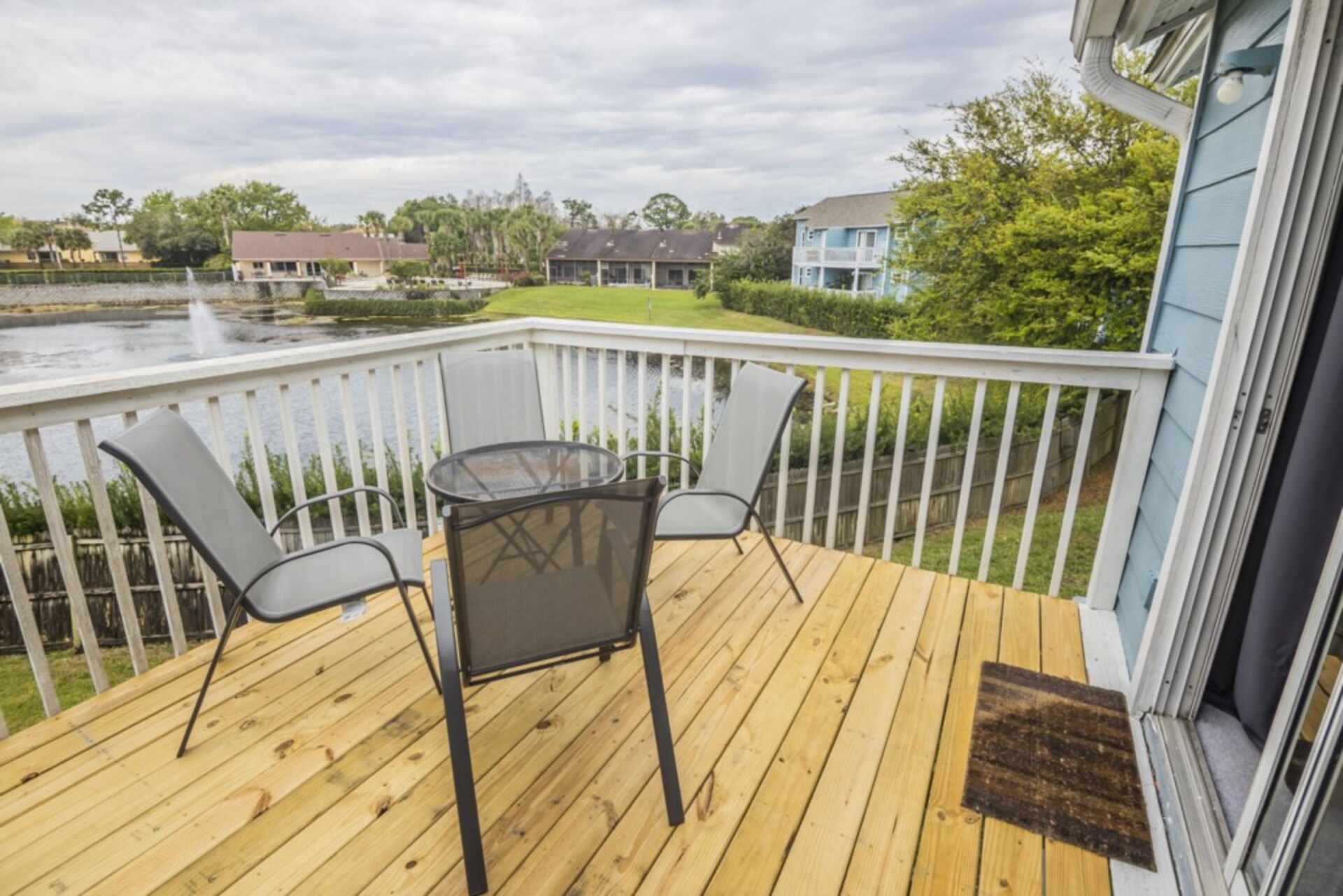 Luxury Contemporary Style Condo on Villas at Island Club, Florida Condo 6017