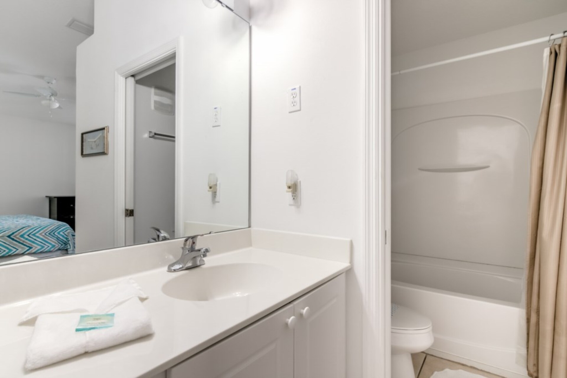 Exclusive Holiday Condo on Club Cortile, minutes from Disney, Florida Condo 6021