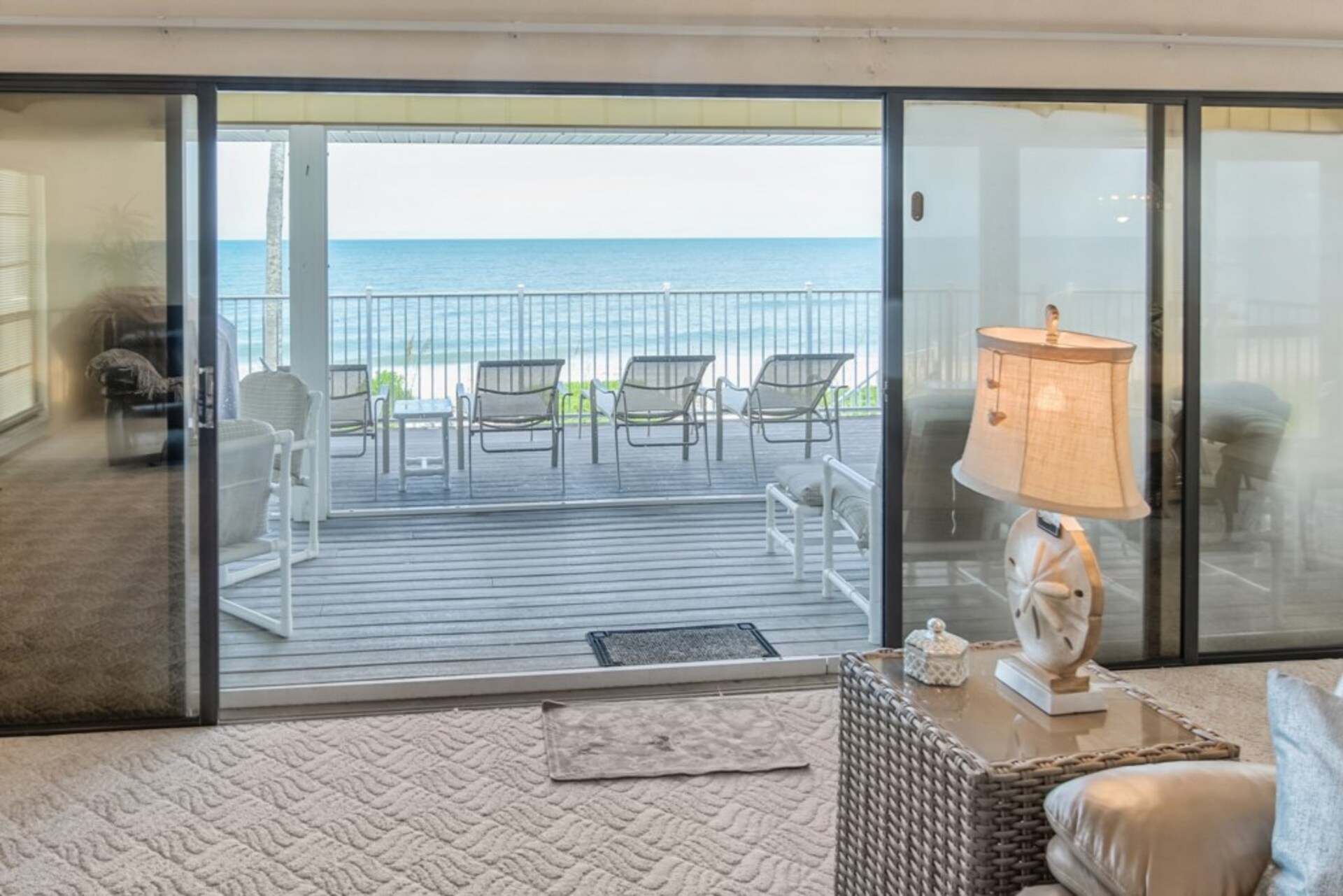 The Ultimate Beachfront 3 Bedroom Villa, Florida Villa 5926