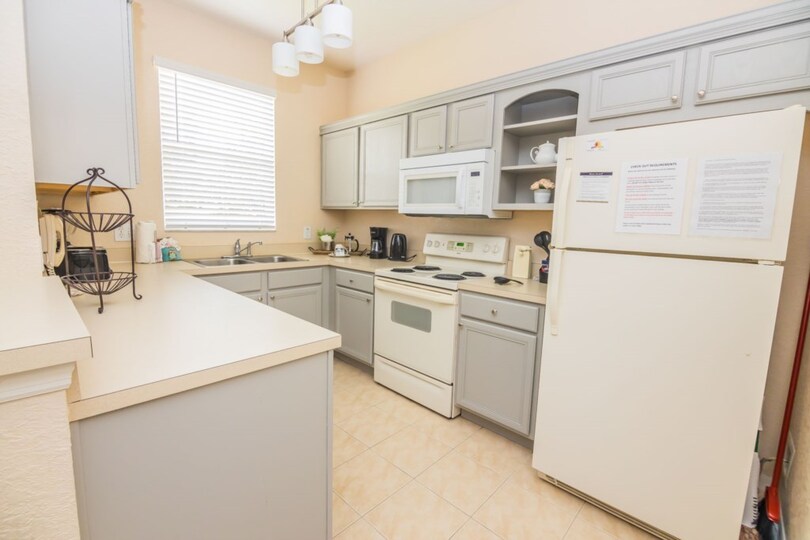 5 Star Townhouse in one of the most Prestigious Areas in Regal Palms Resort, Florida Townhouse 4070