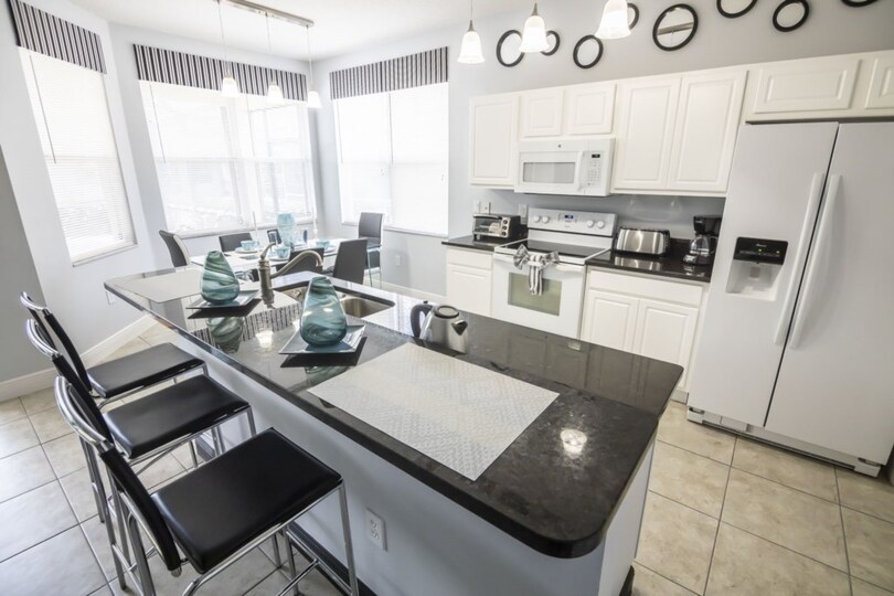 Exclusive Holiday Villa on Calabay Parc at Tower Lake, minutes from Disney, Florida Villa 6054