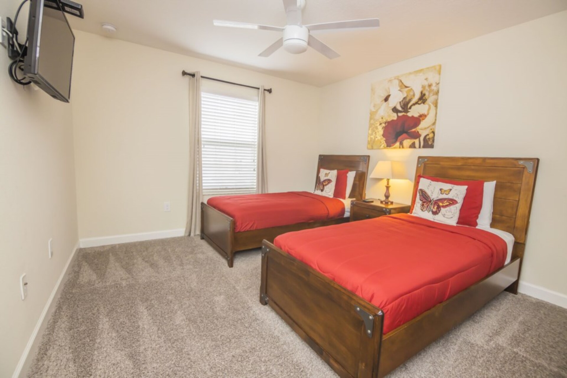 Luxury Townhome with Fantastic Private Pool on Storey Lake Resort, Florida Townhome 6074