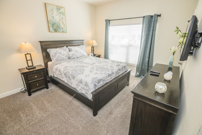 Luxury Townhome with Fantastic Private Pool on Storey Lake Resort, Florida Townhome 6074