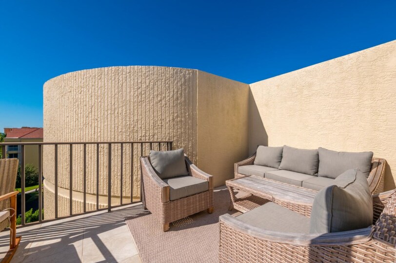 Exclusive Condo in One of most Prestigious Resorts, Santa Maria Harbor Resort, Florida Condo 5942