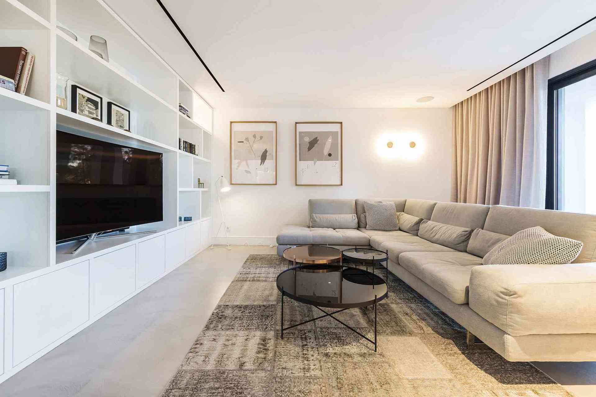 5 Star Villa Magnolia – Luxury Lakefront Retreat