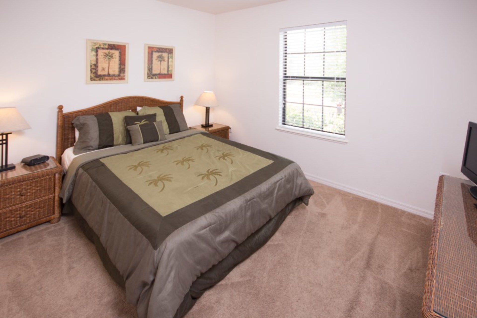 5 Star Villa in one of the most Prestigious Areas in Cypress Pointe, Florida Villa 6193