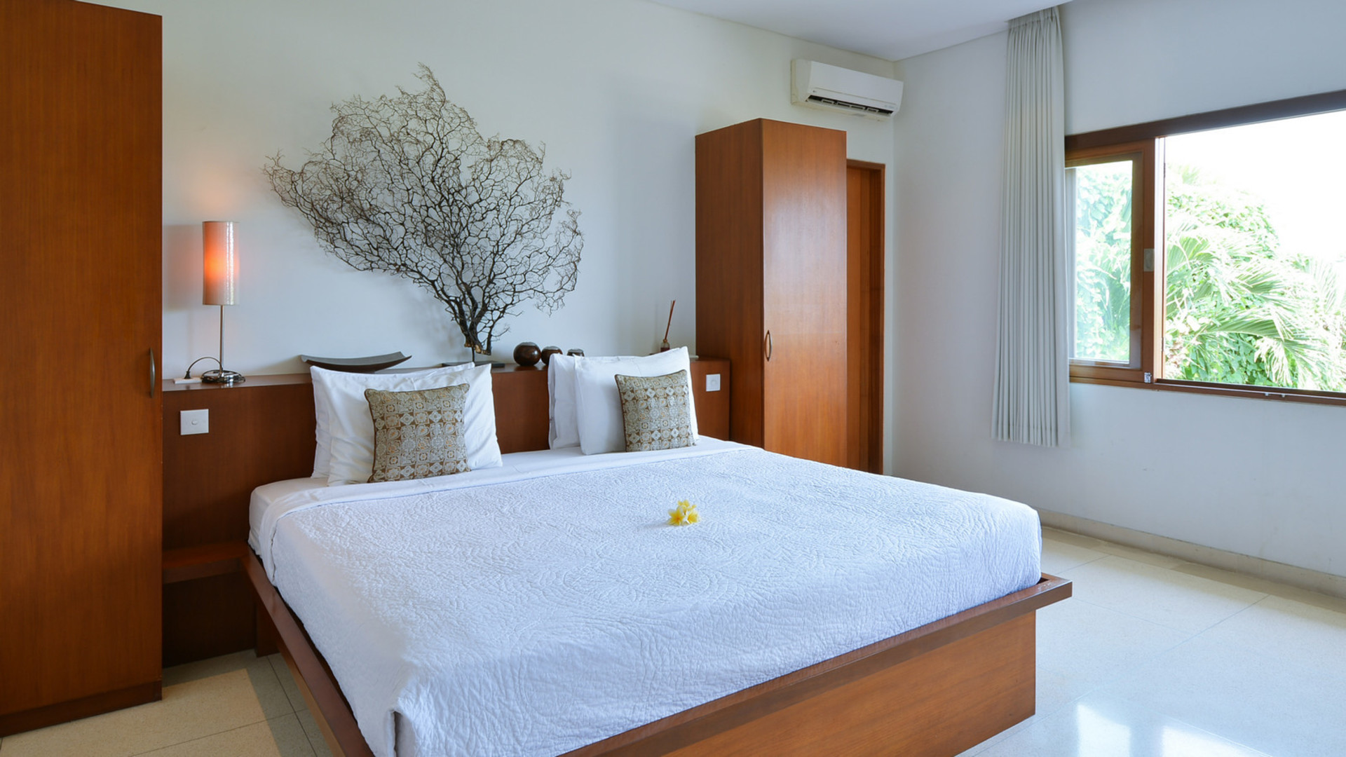 Amazing 5 Star Villa With 2 Relaxing Pools , Bali Villa 2136