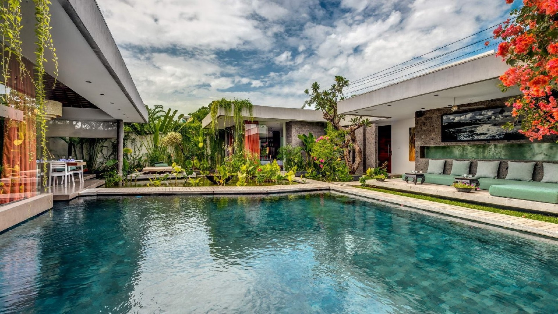 Beautiful Villa with Private Pool & Sunny Environment, Bali Villa 2138