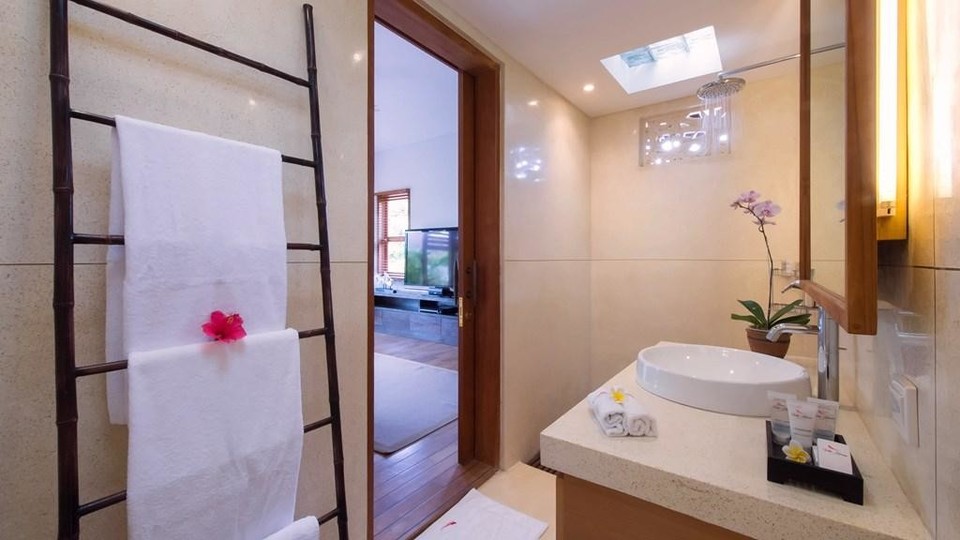 Peaceful Villa with Glistering Swimming Pool, Bali Villa 2139