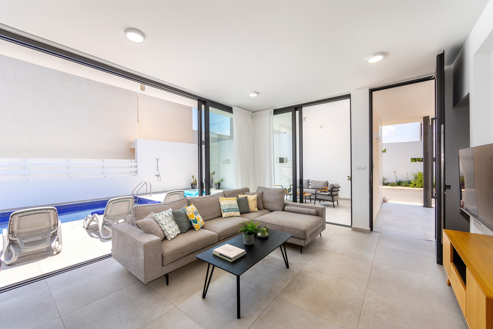 Luxury Home with Private Pool, Protaras Villa 1026