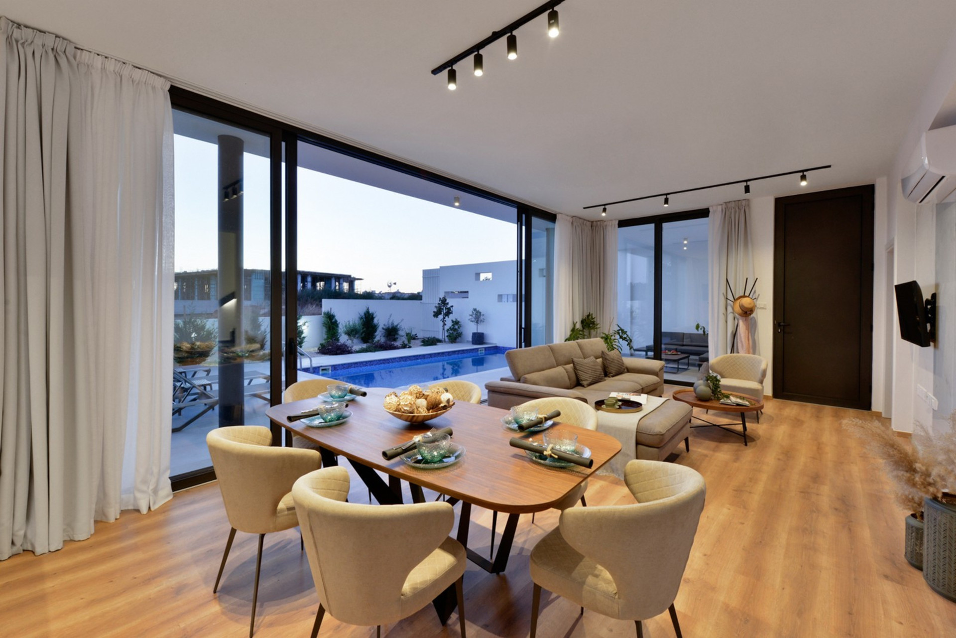 Luxury Home with Private Pool, Protaras Villa 1026